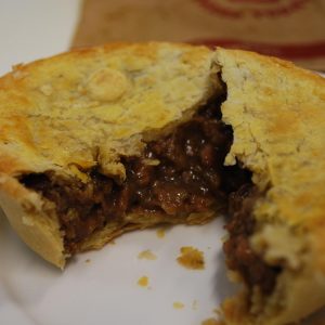 Steak_and_onion_pie